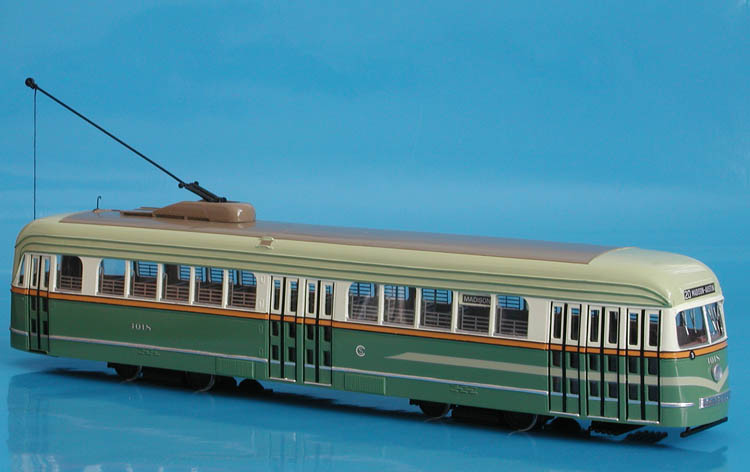 1936 chicago surface lines st. louis car co. pcc 4018 - in 1945 experimental livery. SPTC166-4018 Model 1 48
