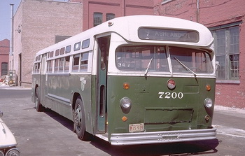 1956/57 mack c-49 dt (chicago transit authority 7200-7299 series) - mint green/alpine white livery. SPTC204.09-1 Model 1 48