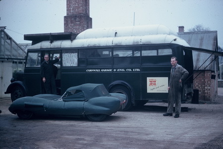 Bedford OWB Utility Bus - Cornwall Garage & Eng. Co Ltd. Transporter 1959 KIT SPTC221BK Model 1 43