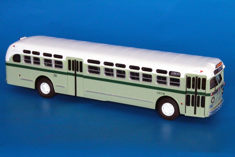 1955 GM TDH-5105 (Batimore Transit Co. 1919-1924 series; ex-Knoxville Transit Lines, acq. in 1957).