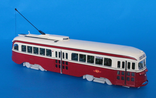 1940 Toronto Transit Commission Canadian Car & Foundry PCC (Order 1377, A-2 class, 4150-4199 series) - early 1960s livery.