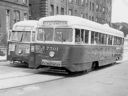 1939 baltimore transit co. j.g.brill co. brilliner 7501 - 2d livery. SPTC88-1 Model 1 48