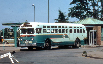 1957 GM TDH-4512 (Washington, Virginia & Maryland Coach Co. 500-517 series) - post'64 livery.).