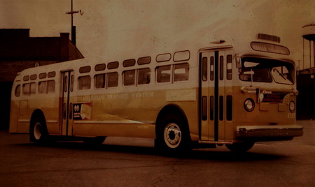 1957 gm tdh-5105 (indianapolis transit system 1101-1170 series). SPTC238.30 Model 1 48