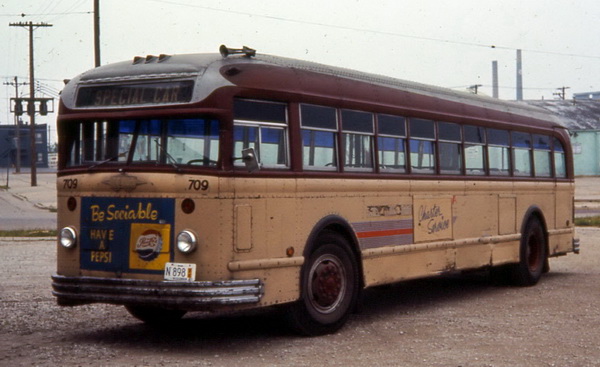 1947 white 798 (kenosha motor coach 709; 711-715 series, acq, in 1951-52) SPTC243.14 Model 1 48