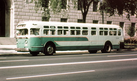 1952 gm tdh-5104 (d.c. transit system 5020-5032 series; ex-queens transit). SPTC246.15 Model 1 48