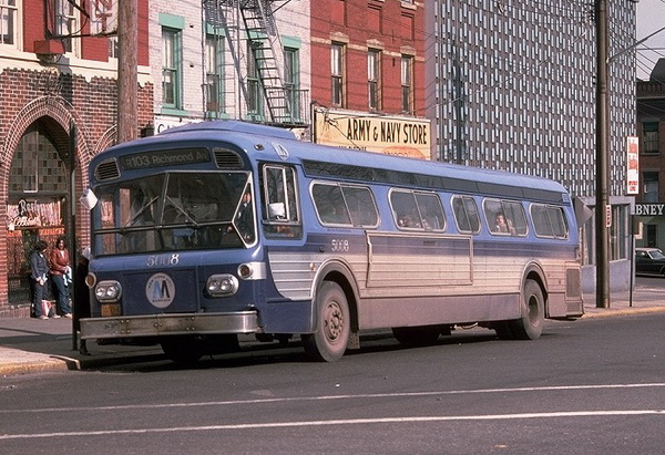 1964 flxible f2d6v401 (new york city transit authority 5001-5165 series) - early 70s two-tone blue livery SPTC254.02-1 Model 1 48