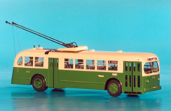 1947/48 acf-brill tc-44 (philadelphia transp.co. 201-265 series, b-9 class) - '50s livery (green/cream with full green doors) SPTC425a Model 1 48