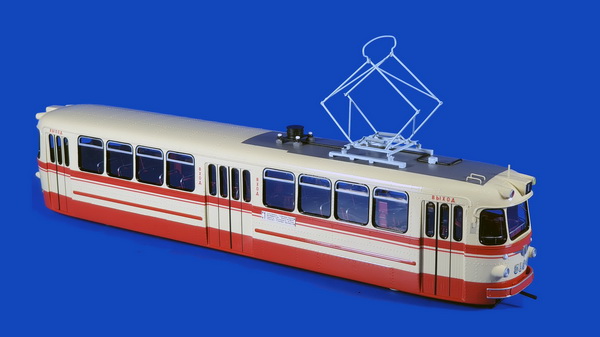1963/69 Leningrad LM-57 (5000-series) - 1963-1969 factory livery (red & cream)